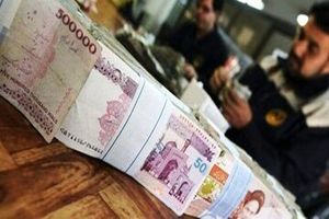 این گروه منتظر افزایش ۲۰ درصدی حقوق باشند