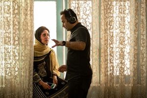 دو نقد سینمایی درباره «آخرین تولد» با بازی الناز شاکر دوست/ وطن‌فروشی و مدلینگ