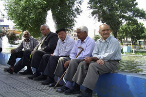 طرح متناسب سازی حقوق بازنشستگان در دو کمیسیون مجلس