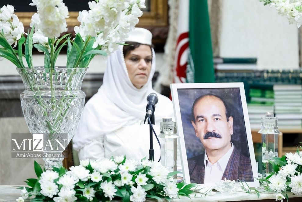 آیین پرسه فردوس کاویانی /تصویر 47 1696537380 195 آیین پرسه فردوس کاویانی تصویر