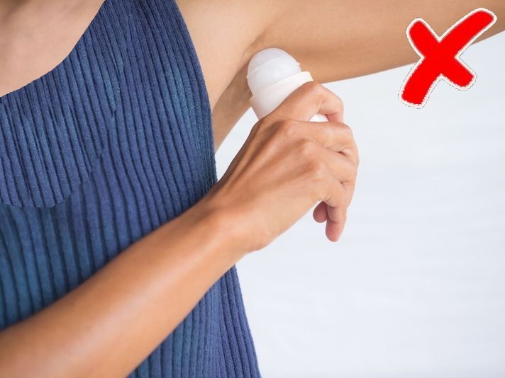 ۱۱ وسیله شخصی که حتی با نزدیکان تان هم نباید آن ها را شریک شوید 25 1696919024 520 ۱۱ وسیله شخصی که حتی با نزدیکان تان هم نباید