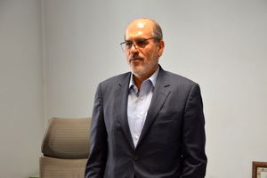 جهان وارد انقلاب پنجم توسعه شد ما بین انقلاب دو و سه مانده‌ایم