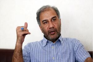 خودت در فیلم هایت از بازیگران بی‌حجاب استفاده می‌کنید؟