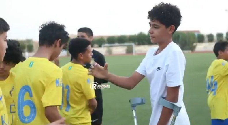 پسر رونالدو دست به عصا شد!/ عکس 7 1682808_393