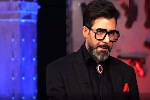 به خاطر حامد آهنگی یک هفته فحش خوردم