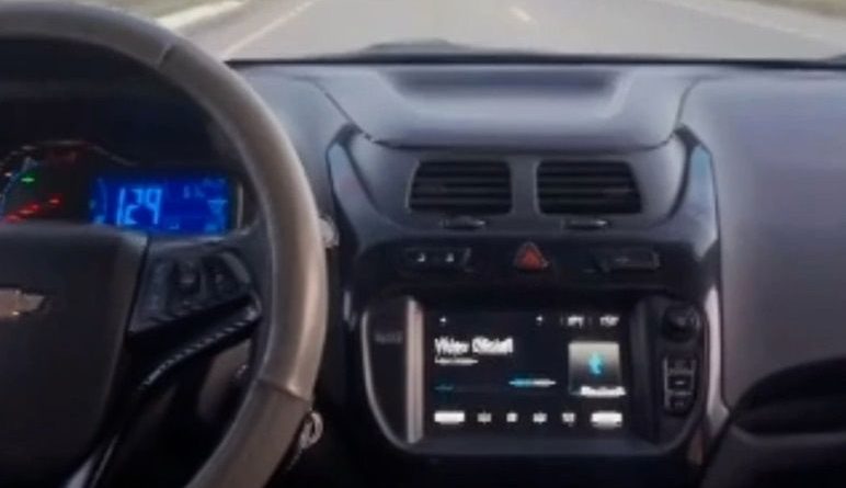 عکس| مرگ عجیب فوتبالیست برزیلی هنگام رقصیدن پشت فرمان!