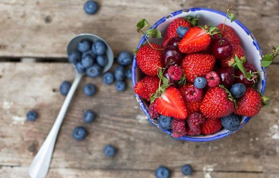 ۵ ماده غذایی سودمند برای نگه داری سلامت و حجم مغز 10 اجازه ندهید مغزتان کوچک شود!/ ۵ ماده غذایی مفید برای حفظ سلامت و حجم مغز