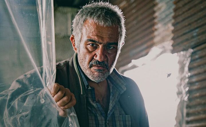 مهران غفوریان در آسمان آبی