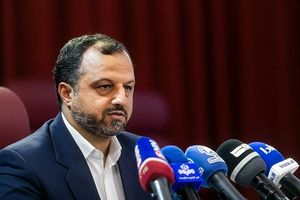 هیچ نهادی مجوز فروش خودرو با قیمت کمتر را نداده است/ تحولات نظامی ارز را گران کرد