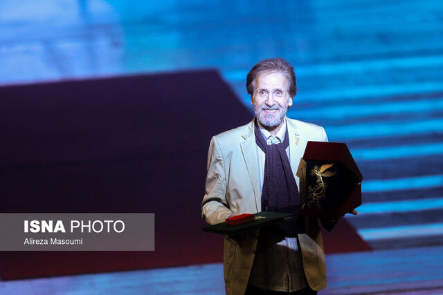 در افتتاحیه جشنواره فیلم فجر چه گذشت؟ 12 1706772971 421 در افتتاحیه جشنواره فیلم فجر چه گذشت؟