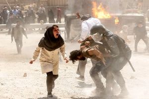 قاچاق هشت فیلم در یک سال