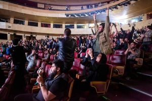 نمایش بازی ایران و قطر در برج میلاد تهران