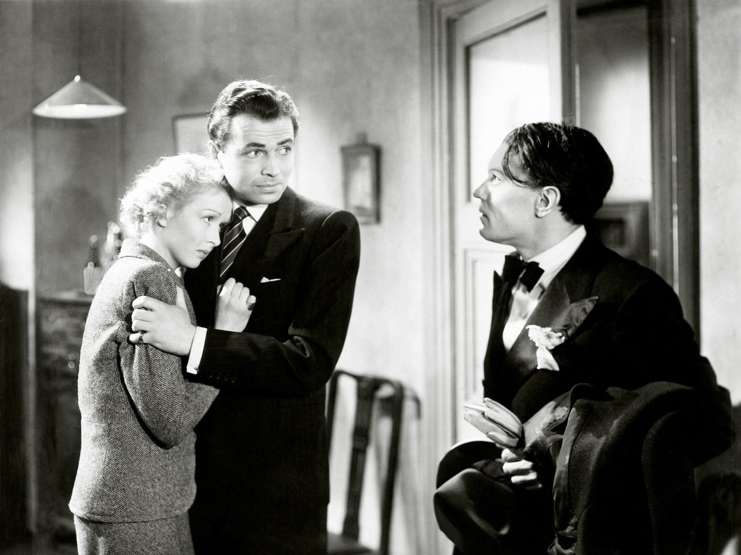 معارفه ۱۰ فیلم جاسوسی دلنشین در رابطه جنگ جهانی دوم_طلوع شرق 24 ۱۰ تریلر جاسوسی جذاب در مورد جنگ جهانی دوم؛ از Rogue Male تا Eye of the Needle