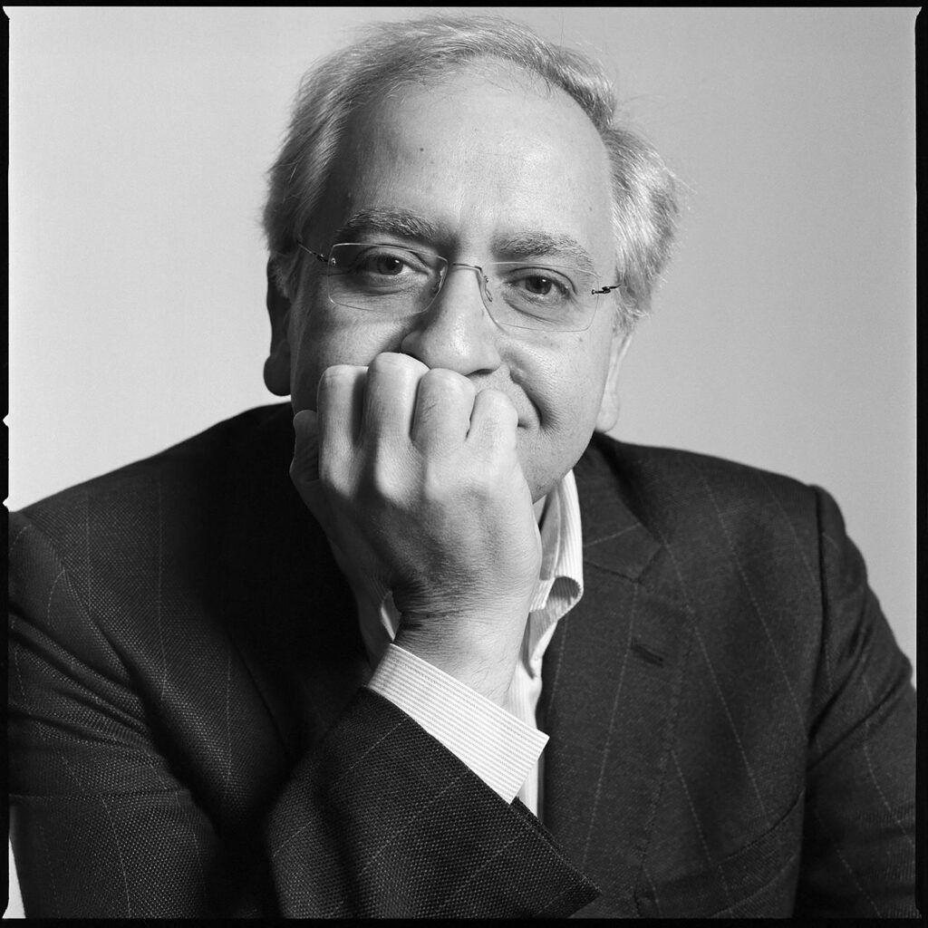 زندگینامه نابغه کمتر شناخته شده ایرانی/ انیشتین ایران کیست؟_طلوع شرق 12 کامران وفا