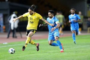 خطای شدید روی بازیکن الهلال سیاوش یزدانی را نقره داغ کرد