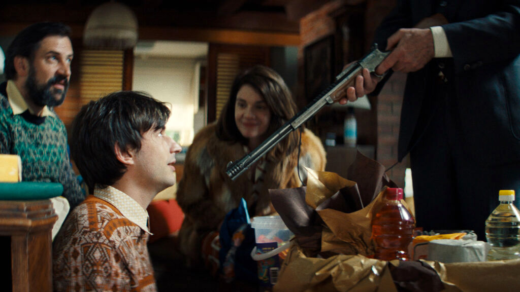 ۱۵ مورد از اضطراب آورترین فیلم های تاریخ سینما؛ از The Uncle تا It Follows_طلوع شرق 38 استرس زا و اضطراب آورترین فیلم های تاریخ سینما