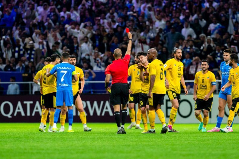 سپاهان، داستان سقوط یک تیم کهکشانی_طلوع شرق 27 2009482