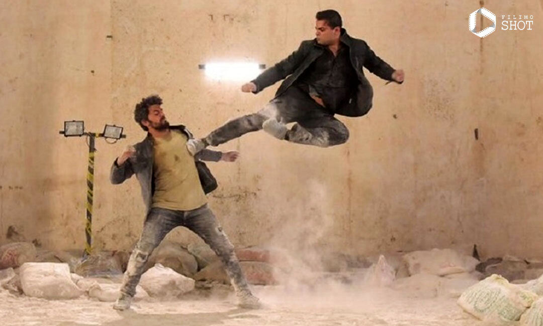 پسری که در ۵ سالگی با جمشید هاشم پور بازی کرد، کارگردان شد_طلوع شرق 10 55