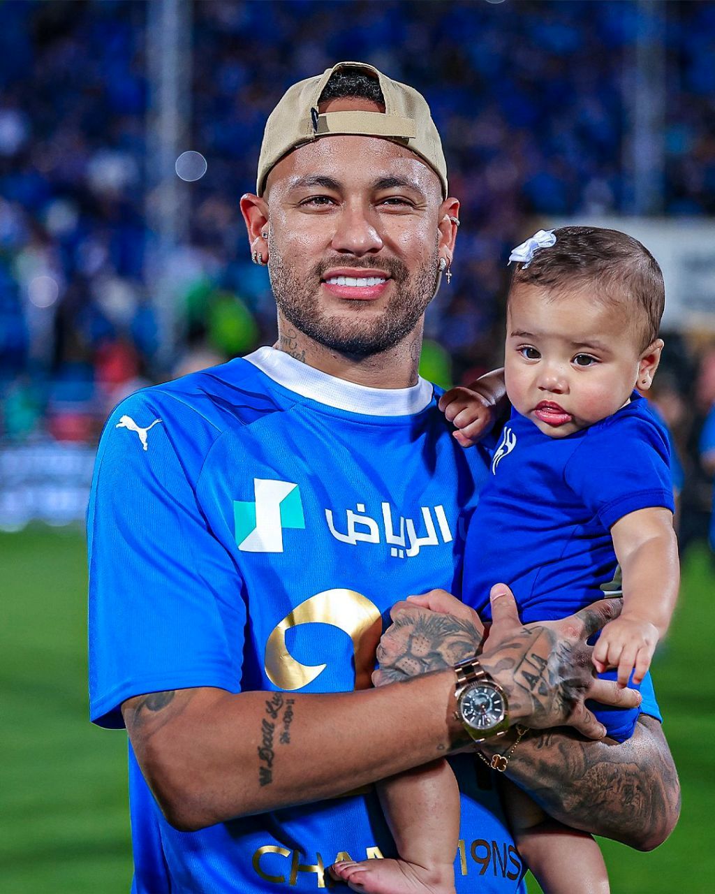 نیمار و دخترش در جشن قهرمانی الهلال عربستان / عکس_طلوع شرق 10 1715460692 593 نیمار و دخترش در جشن قهرمانی الهلال عربستان عکس طلوع