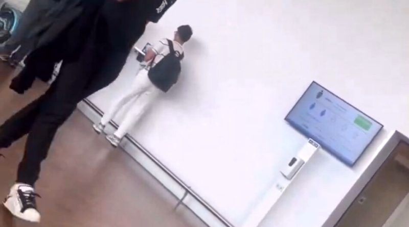 عکس‌| سفر مخفیانه طارمی؛ ستاره ایرانی شکار شد!