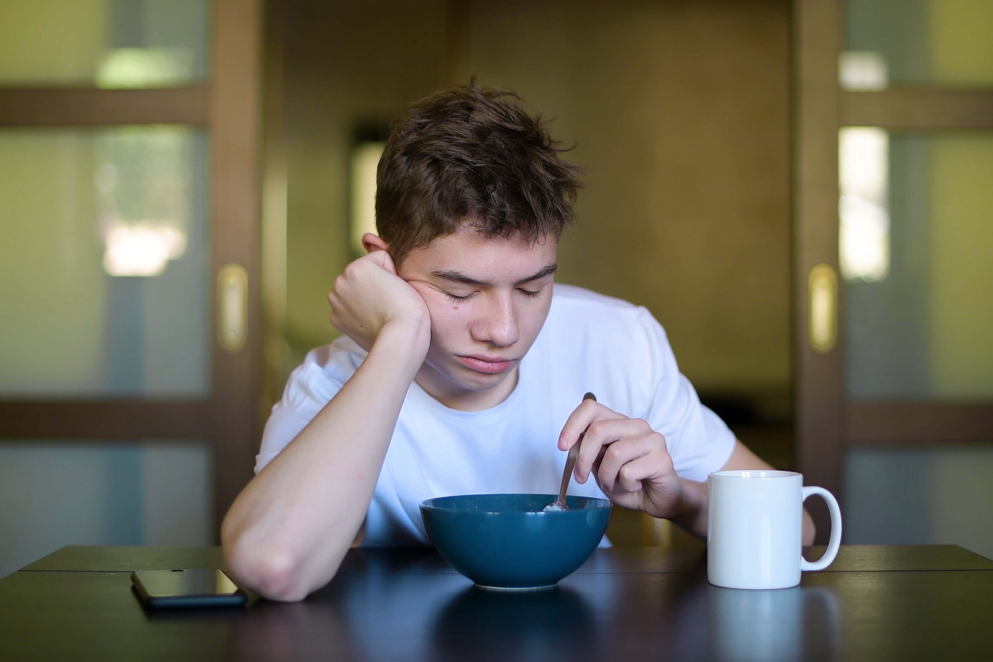 14 کلید برای این که سر حال از خواب بیدار شوید_طلوع شرق 23 14 کلید برای اینکه خسته از خواب بیدار نشوید