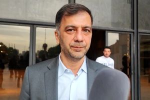 اگر بخواهم جزئیات جلسه با علیرضا بیرانوند را بگویم او باید چادر سر کند!/ بیشترین ضربه را باشگاه استقلال از قربان‌زاده خورد/ سمیعی نفوذی قربان‌زاده در استقلال بود/ ویدئو