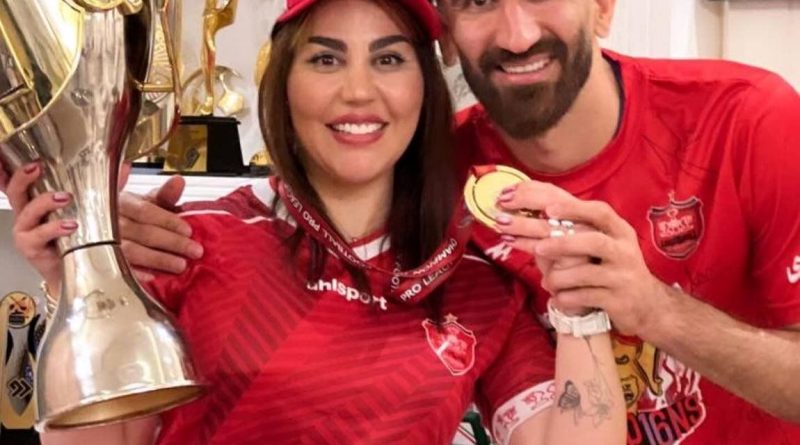 عکس‌| جام قهرمانی در دستان همسر بیرانوند!