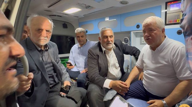 دیشب علی پروین را با آمبولانس از ورزشگاه بردند