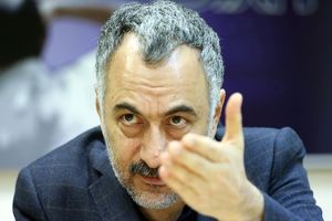 سعید لیلاز: با دولت آقای پزشکیان فصل تازه اقتصادی اغاز می شود/ ویدئو_طلوع شرق 2 سعید لیلاز: با دولت آقای پزشکیان فصل جدید اقتصادی شروع می شود/ ویدئو