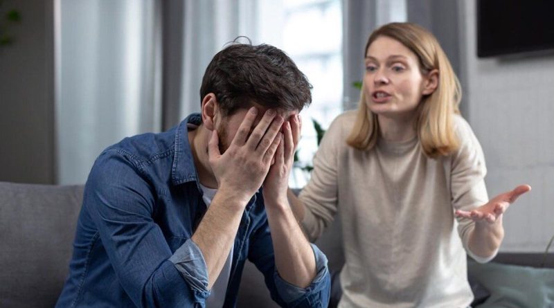 ۳ کاری که وقتی همسرتان به شما دروغ می‌گوید باید انجام دهید