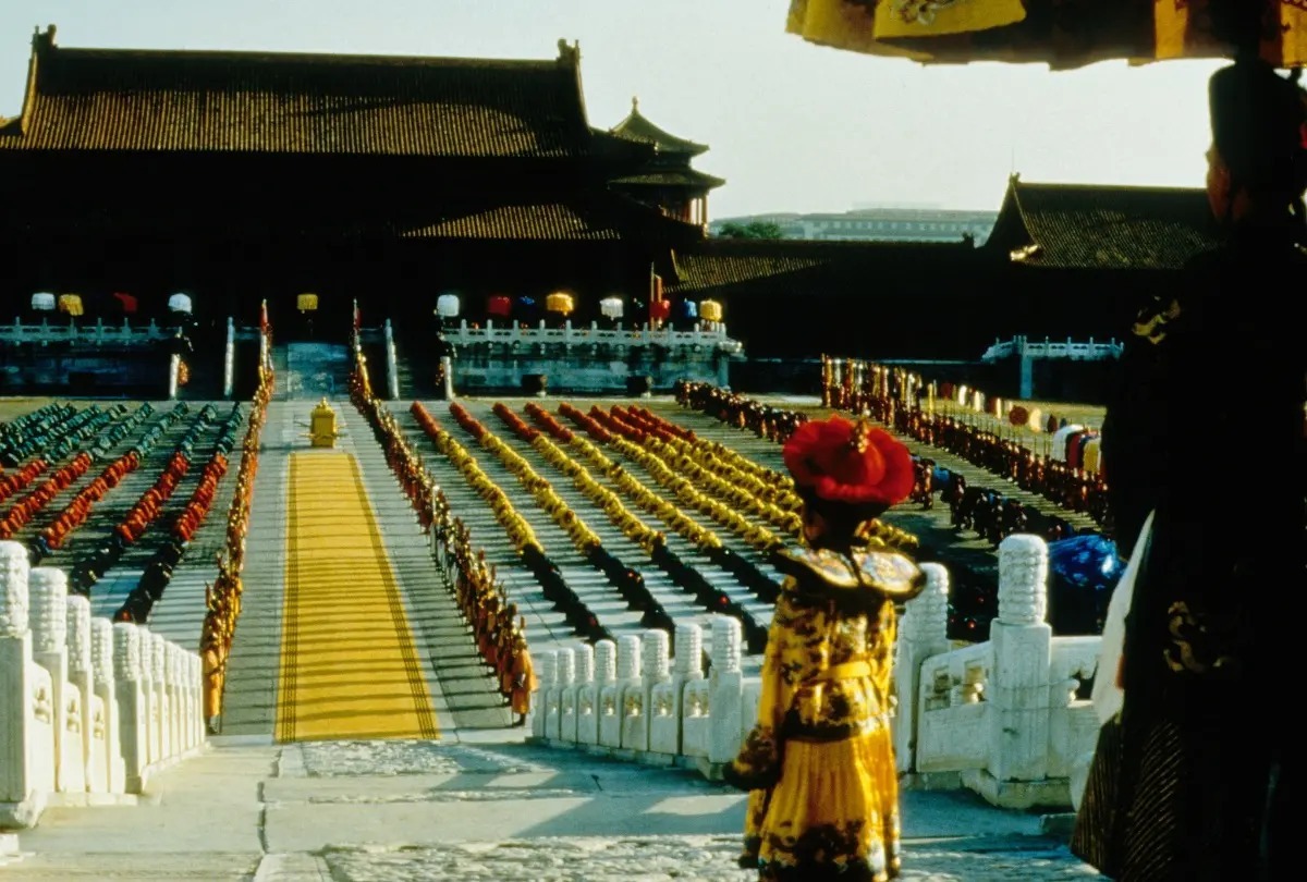 ۱۵ فیلم برتر بیوگرافی تاریخ سینما؛ زندگی و دیگر هیچ_طلوع شرق 34 ۱۵ فیلم برتر بیوگرافی تاریخ سینما؛ زندگی و دیگر هیچ در حال تکمیل