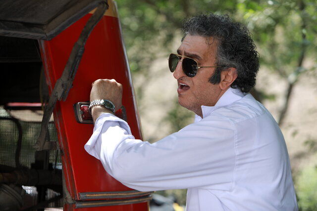 تحول چهره اکبر عبدی در یک سریال تازه تلویزیونی_طلوع شرق 10 تغییر چهره اکبر عبدی در یک سریال جدید تلویزیونی | ببینید