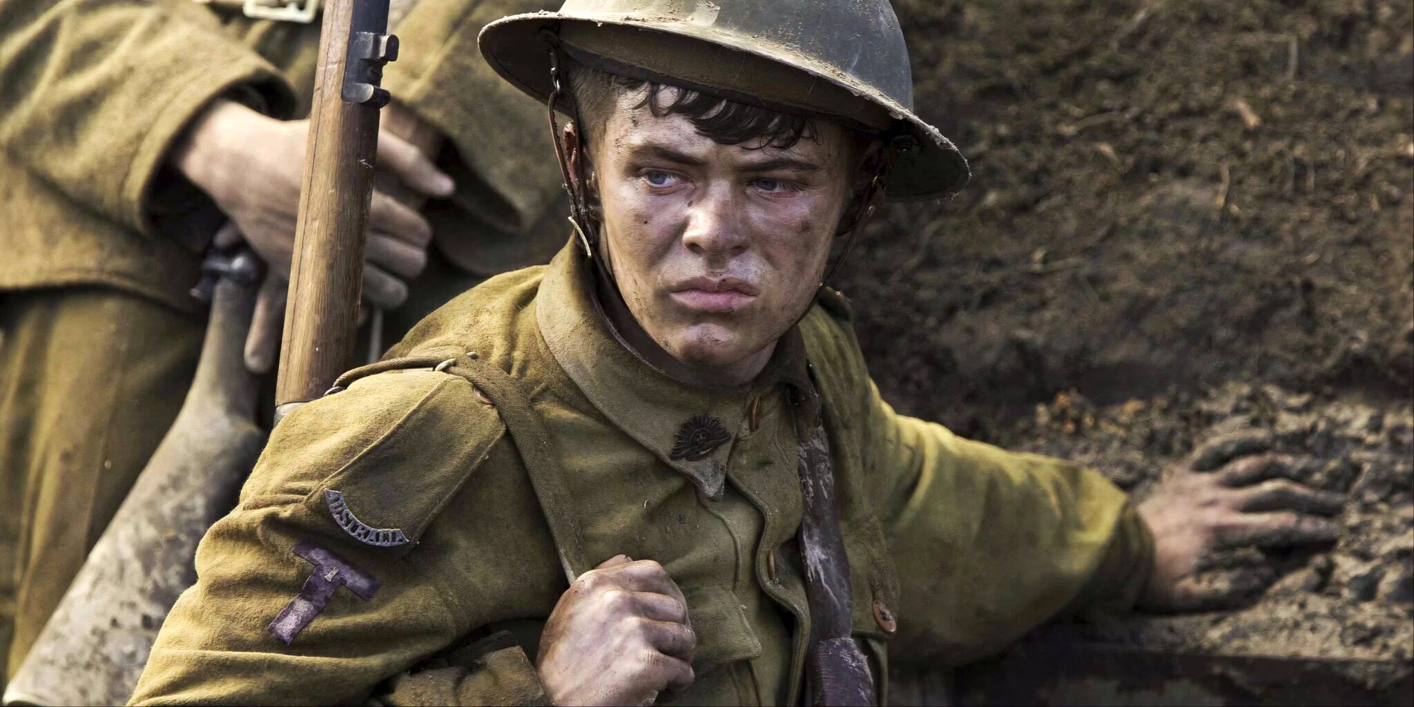 ۱۰ فیلم جنگی برتر دهه ۲۰۱۰ تا ۲۰۲۰_طلوع شرق 20 ۱۰ فیلم جنگی برتر دهه ۲۰۱۰ تا ۲۰۲۰؛ از Land of Mine تا Beneath Hill ۶۰