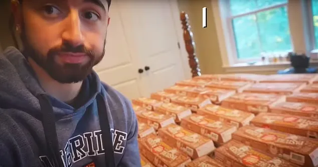 این مرد در طول یک ماه ۷۰۰ عدد تخم مرغ خورد و نتیجه این آزمایش شگفت انگیز بود