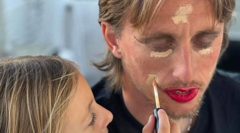 تغییر چهره عجیب مودریچ به دست دخترش! ستاره رئال مادرید سوژه طنز شد (عکس)