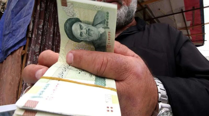 عضو هیئت رئیسه مجلس: حقوق بازنشستگان تا ۳ برابر حداقل حقوق افزایش می‌یابد/ ویدئو