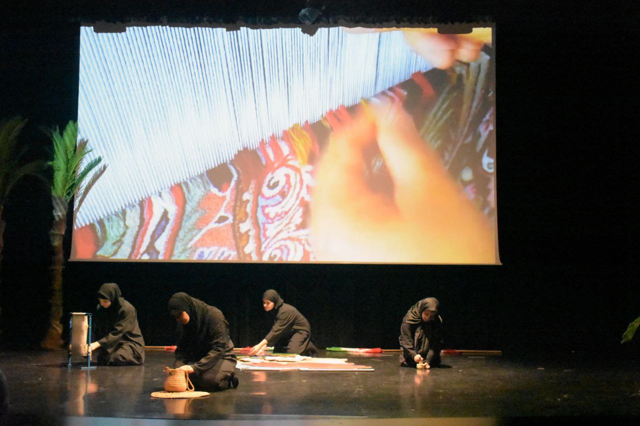 تب ترندها باید در تئاتر نقل شود/ نوجوان امروزی بدون علتحرفی نمیپذیرد_طلوع شرق 11 تئاتر نوجوانان