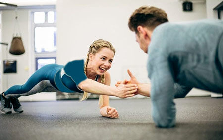 ورزش کردن با همسر و بهبود کیفیت رابطه زناشویی_طلوع شرق 10 1733337385 30 ورزش کردن با همسر و بهبود کیفیت رابطه زناشویی طلوع شرق