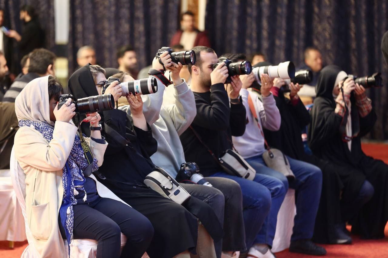 مراسم آیین قرعه کشی برنامه نمایش آثار چهل و سومین جشنواره فیلم فجر برگزار شد/ تصاویر_طلوع شرق 15 photo_2025-01-14_14-05-47 (2)