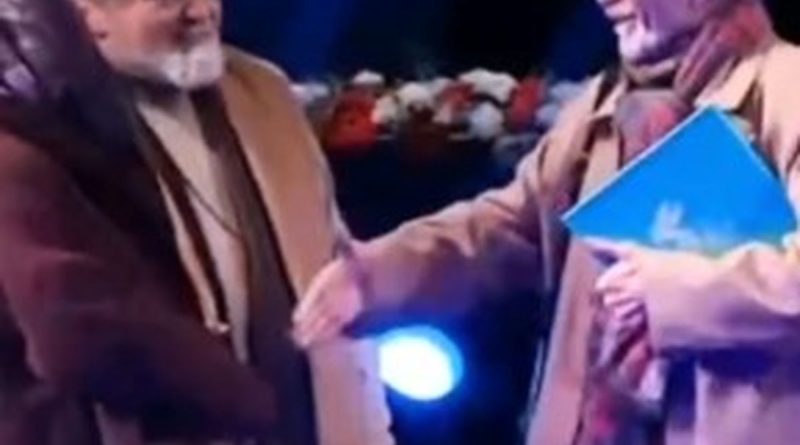 دست دادن مرضیه برومند با رضا بابک! /ویدئو