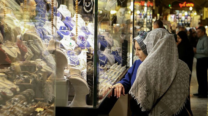 آماری عجیب از خرید و فروش طلا در کشور: روز زن امسال برای اولین بار تقاضای خرید هیچ تغییری نداشت/ ویدئو