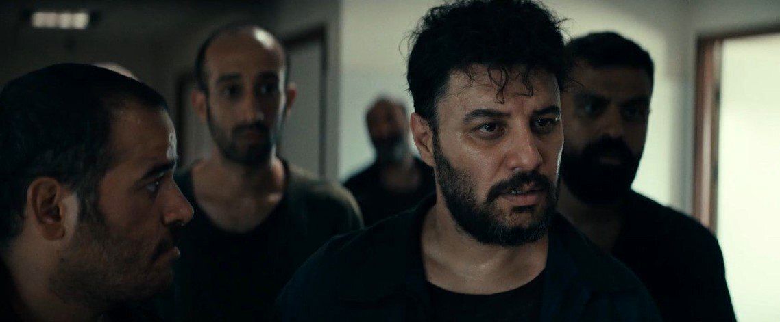 سریال وحشی؛ لوله تفنگ هومن سیدی به سمت خشونت_طلوع شرق 9 سریال وحشی؛ لوله تفنگ هومن سیدی به سمت خشونت!