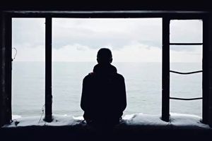 تنهایی می‌تواند مغز را کوچک ‌کند