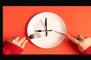چه زمانی شام بخوریم که چاق نشویم؟