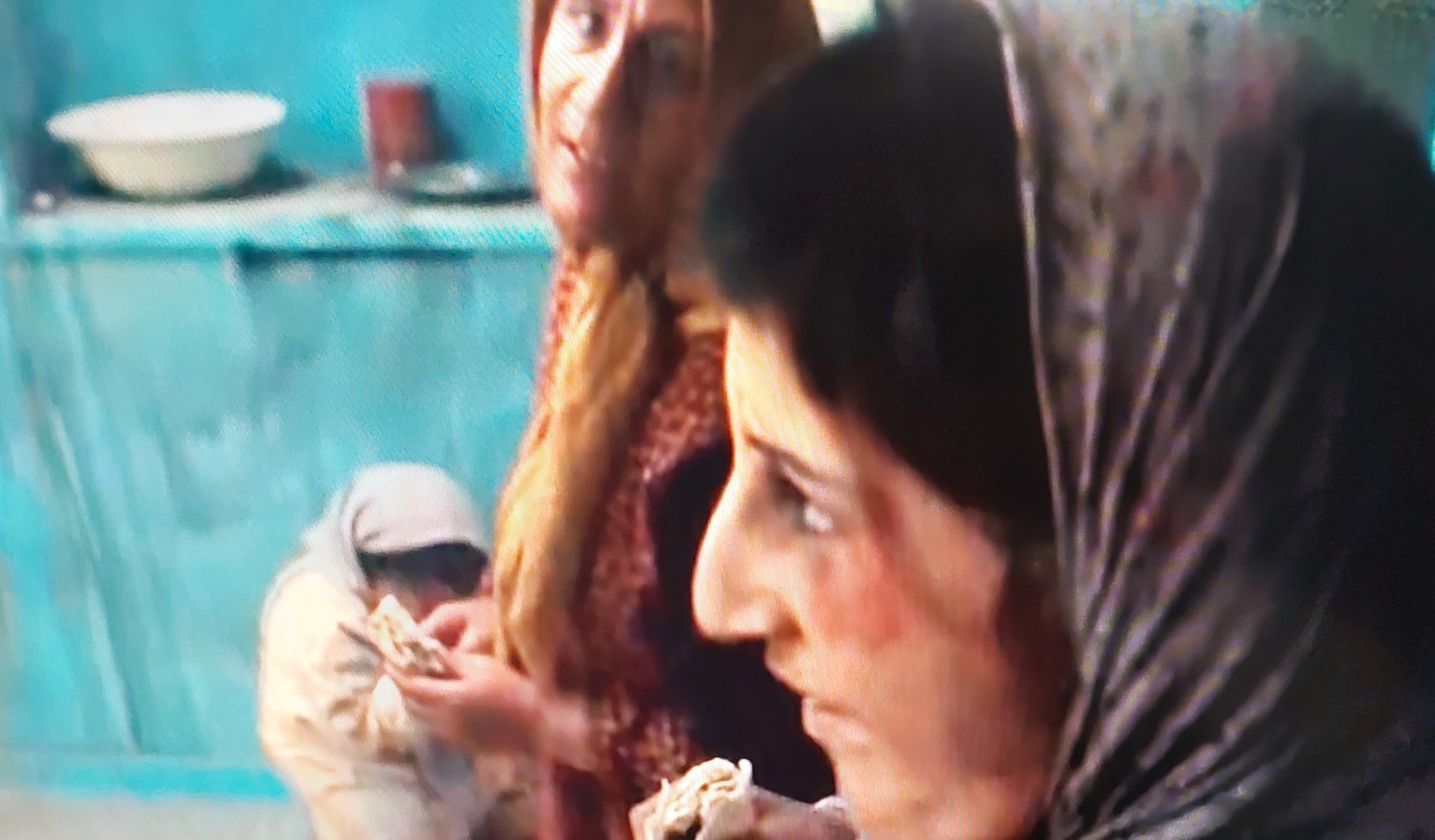 زنان دیوانه در «سووشون» چه انها گفتند؟/ بازی زیرپوستی بازیگران حاشیه_طلوع شرق 18 20250802_135638