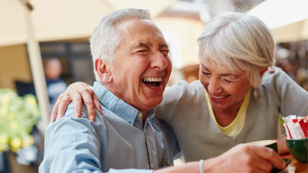 10 راز سالم پا به سن گذاشتن_طلوع شرق 9 1761669670 85 10 راز سالم پا به سن گذاشتن طلوع شرق.webp