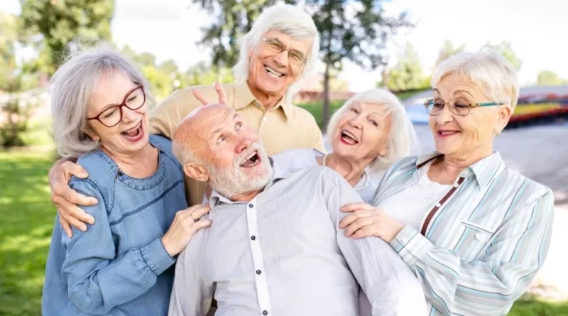 10 راز سالم پا به سن گذاشتن