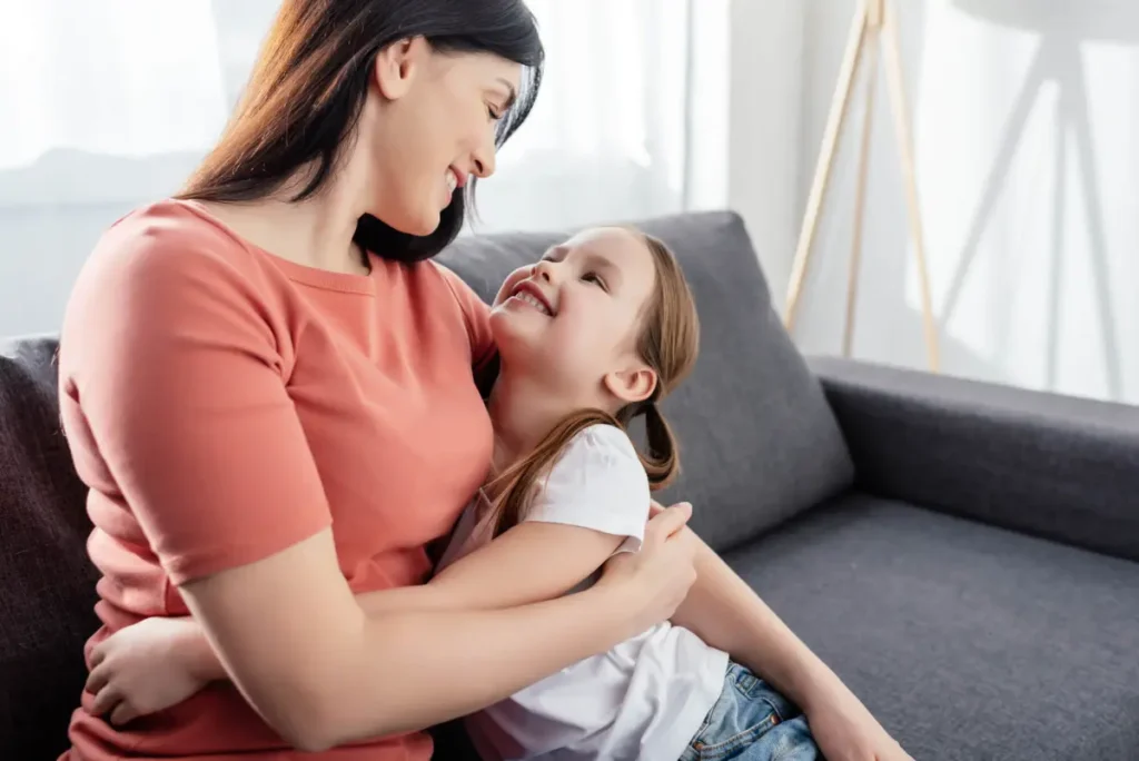 تازهترین استراتژیهای علمی برای پرورش کودکان بدون داد و فریاد_طلوع شرق 4 1761749019 456 تازهترین استراتژیهای علمی برای پرورش کودکان بدون داد و فریاد طلوع.webp